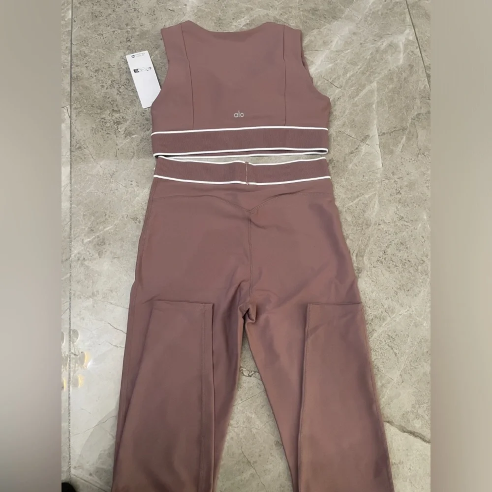 ALO Yoga Mauve Sports Bra and High-Waist Legging Set with White Trim